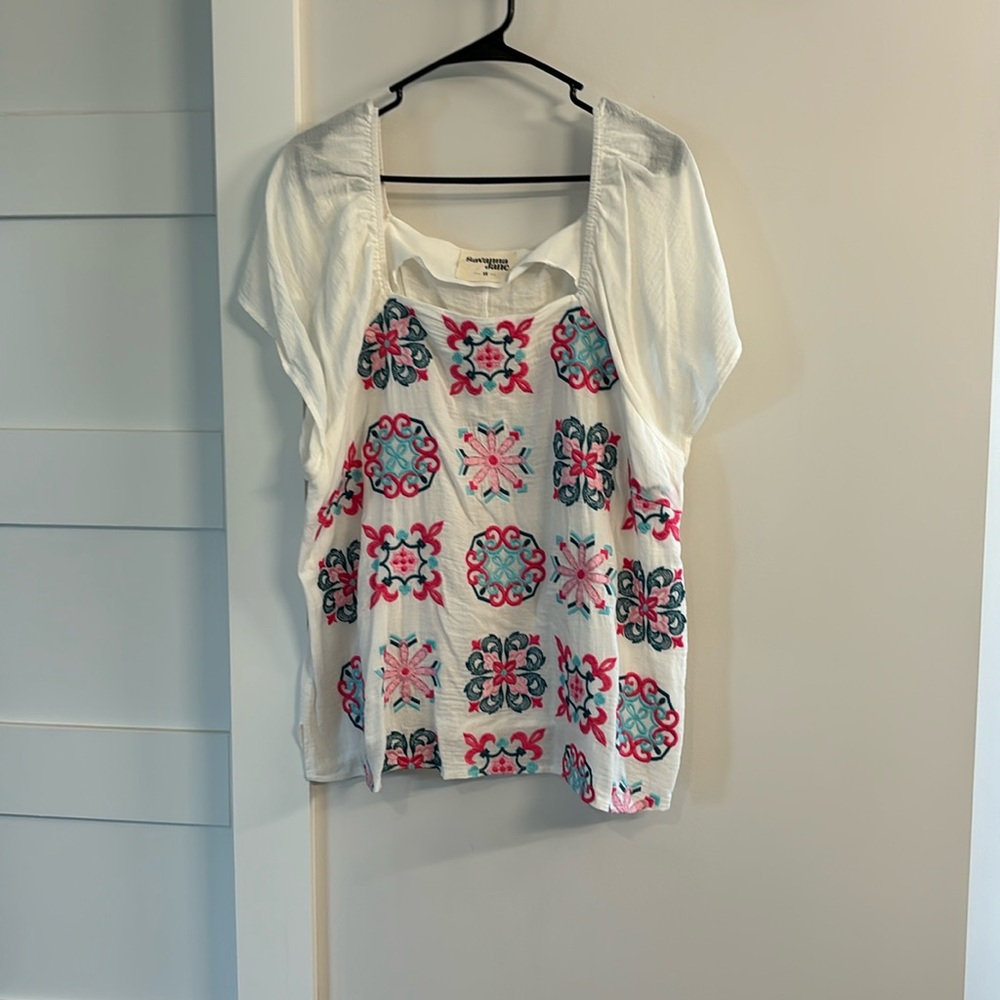 Savanna Jane white and pink blouse